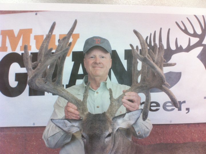 Mark Barrett with his New Texas Non-Typical Record Buck